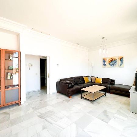 Modern Three-Level Apartment Near The Sea Benalmadena Luaran gambar
