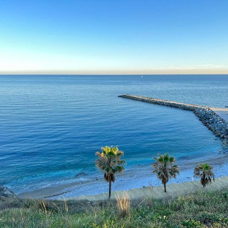 Modern Three-Level Apartment Near The Sea Benalmadena Luaran gambar