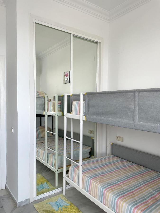 Modern Three-Level Apartment Near The Sea Benalmadena Luaran gambar