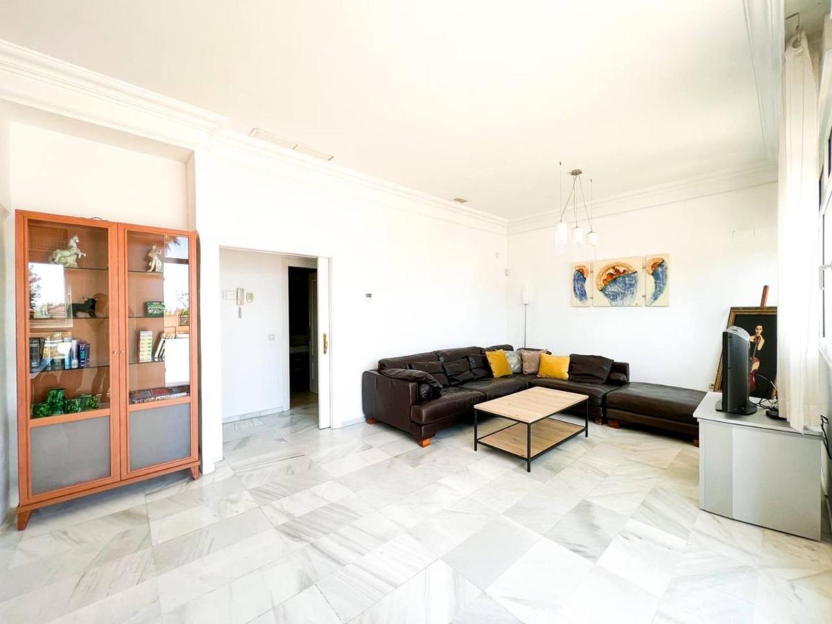 Modern Three-Level Apartment Near The Sea Benalmadena Luaran gambar